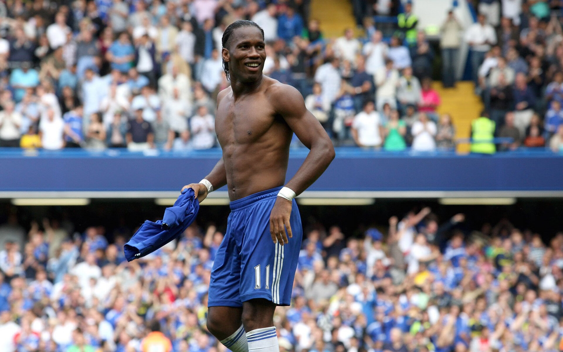 “东安湖体育公园铁人三项赛:泳池到跑道,决战全程”